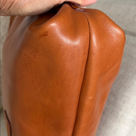 Dooney & Bourke Florentine Leather Shoulder Bag/Tote color natural. - Picture 15 of 16